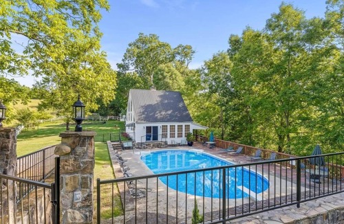 Lookout Valley Neighborhood Association RV Rental | Glamp on Functional Farm w/pool 15min to Chatt!