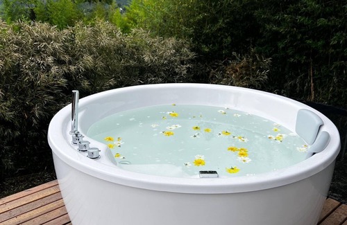 Alegrias Cabin | Glampig Shaddai House near the city