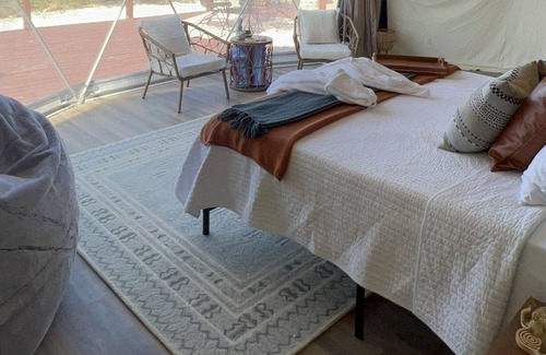 Pipe Creek RV Rental | Glamping Dome in the Hill country w/amazing views, private hot tub, & fire pit.
