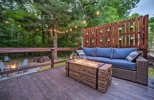 Clarksville Cabin | Glamping Getaway in Woodstock Lake Campground