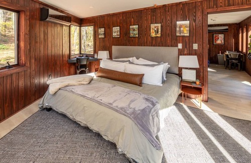 Brevard Cottage | Glamping in Brevard - Ridgeline Treehouse