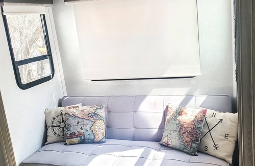 Reynolds House | Glamping in the whiteshell