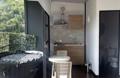 Medellin Cabin | Glamping Medellín Cabaña al Aire Libre