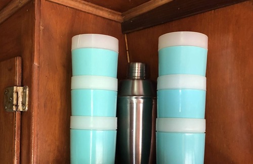 Grandview House | Glamping on 116 Acre Farm- Happy Camper