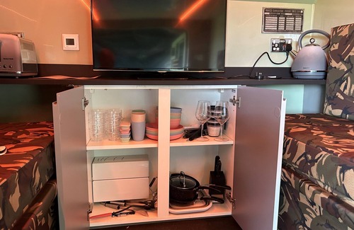 Boston Apartment | Glamping Samaritan tank