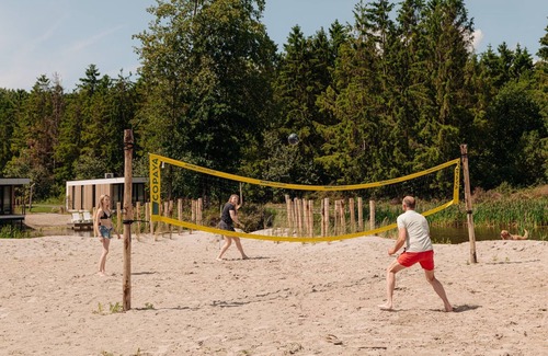 Zeewolde House | Glamping with hot tub in the forest