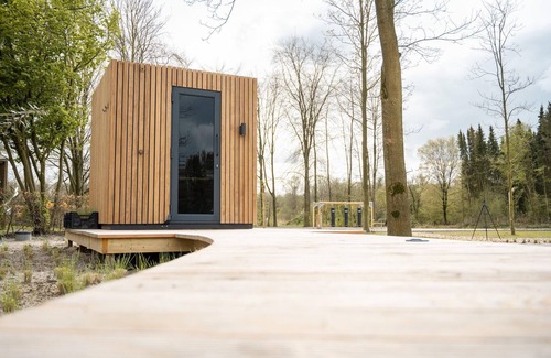 Zeewolde House | Glamping with hot tub in the forest