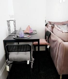 Wolverhampton Apartment | Glamsflat Troccadero Apartment