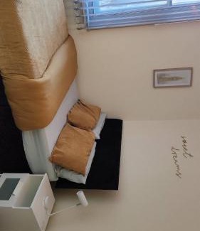 Wolverhampton Apartment | glamsflat troccadero