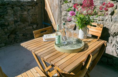 Beaumaris House | Glan Y Mor