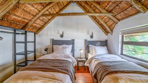 Umhlali Beach Apartment | Gleisner Hospitality -Sea Wood