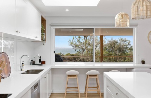 Cowes House | Glen Isla Seaside - stunning water views from the deck