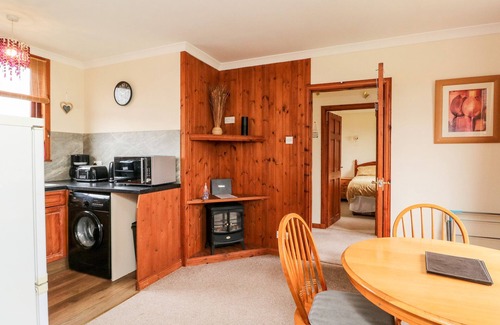 Fort William Cottage | GLEN PEAN, family friendly, with a garden in Fort William