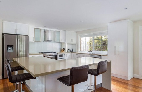 Rye House | Glen Retreat - Rye Coastal Beach House