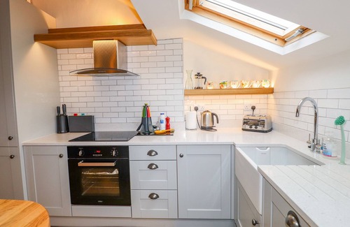 Grasmere Cottage | GLEN VIEW COTTAGE, family friendly, with a garden in Grasmere