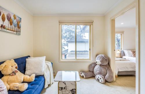 Glen Waverley House | Glen Waverley 3BRM Vacation Home FreeParking Netflix