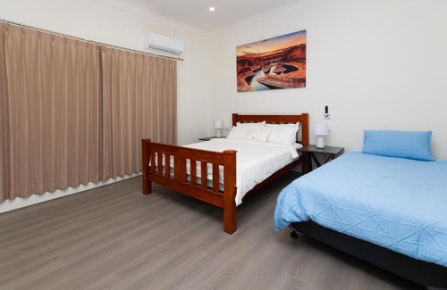 Glenelg North House | Glenelg North House, 3QBed, 2KSBed, 2Bth, 5TV