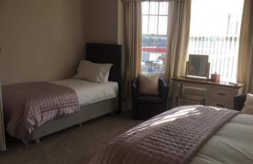 West Cliff House | Glenora Guest House