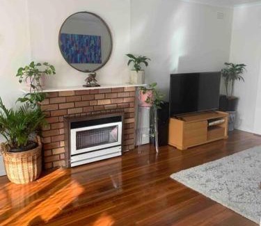 Glenroy Apartment | Glenroy Home near airport, city&shop