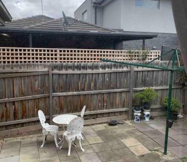 Glenroy Apartment | Glenroy Home near airport, city&shop