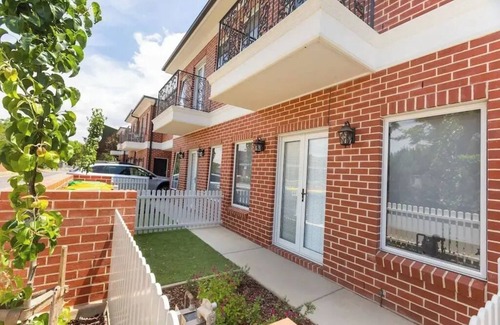 Wagga Wagga Apartment | Glen’s Inner City Escape - CBD Central