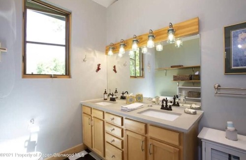 Glenwood Springs House | Glenwood Timber Frame Getaway
