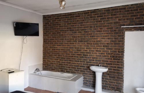 Pretoria House | GLESTER GUEST HOUSE