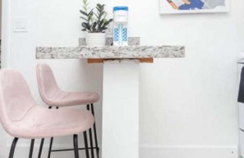 Poinsettia Heights Apartment | Glitzy Garden Studio w/ Patio, Parking & Smart TV