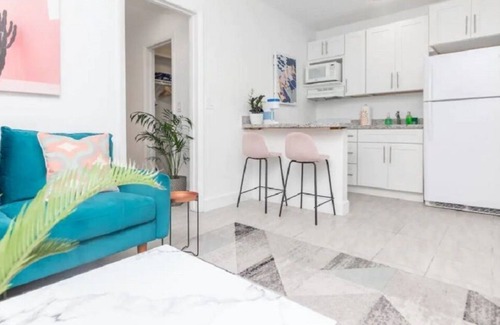 Poinsettia Heights Apartment | Glitzy Garden Studio w/ Patio, Parking & Smart TV