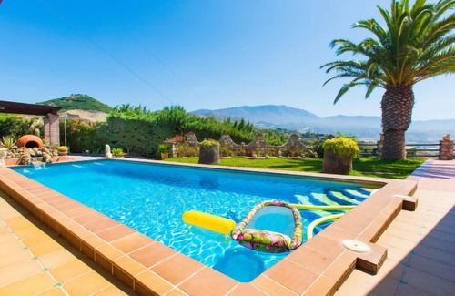 Motril Villa | Global El Nido - By Global Rental Holidays 5143