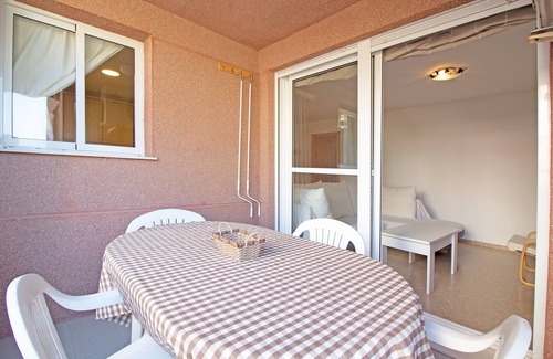 Canet de Berenguer Apartment | Global Properties: Practical apartment with swimming pool in Residencial Brezo Canet