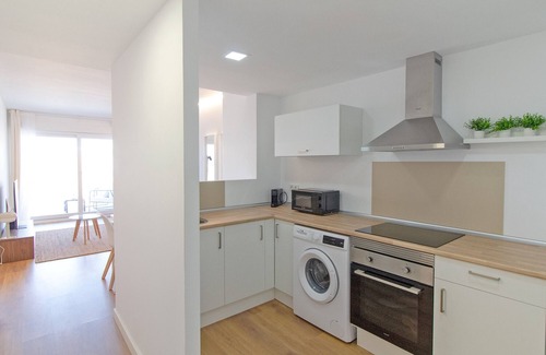 Canet de Berenguer Apartment | Global Properties: Modern flat with swimming pool and terrace on the beach of Canet