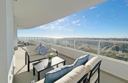 Canet de Berenguer Apartment | Global Properties, Apartamento con amplia terraza con vistas al mar