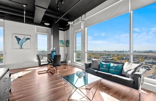 York University Heights Apartment | GLOBALSTAY Bright 1 Bedroom Suite steps to Finch West Metro