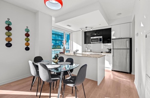 Mount Pleasant West Condo | GLOBALSTAY. Modern New 2Bd 2Ba+Den Condo w/Balcony