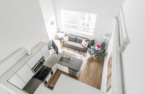 Kirkendall North Apartment | GLOBALSTAY Rosebud 2Br Loft Free Parking Gym