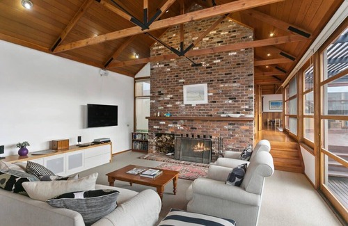Barwon Heads House | Glorious Golightly Beach House, Barwon Heads