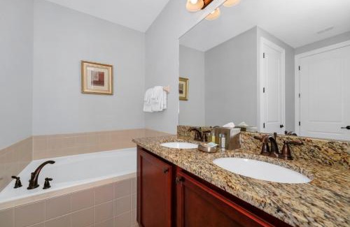 West Kissimmee House | Glorious Home Near Disney With Game Room, Themed Rooms, Waterpark & Resort Access At Encore Resorts Reunion - 7643Wi