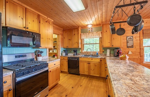 Bryson City Cabin | Glorious Sunsets: Bryson City Mountain Cabin