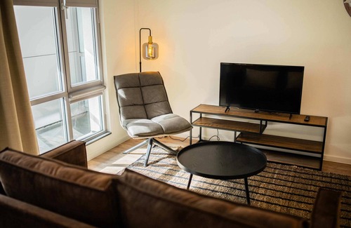 Kop van Zuid Apartment | Glowing serviced studio apartment 42m2 -PRH13G-