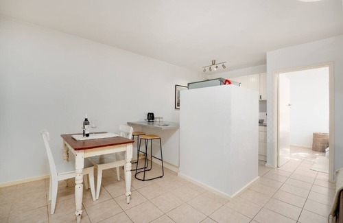 Mosman Park Apartment | Glyde Street Retreat – Stylish 1BR Apartment in Central Mosman Park