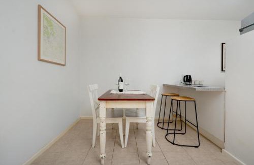 Mosman Park Apartment | GLYDE17 - Glyde Street Retreat