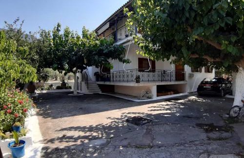 Dorida Apartment | Glyfada's Family Apartment