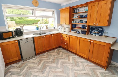 Cilgerran Cottage | GLYNDERI, family friendly, character holiday cottage in Cilgerran