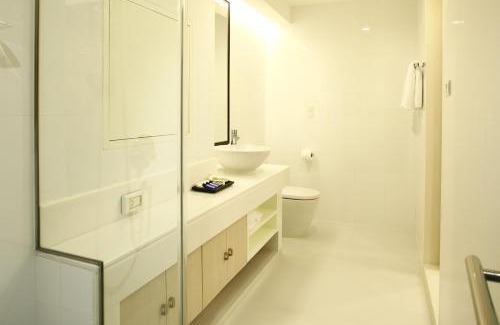 Bangkok Central Business District Apartment | GM Serviced Apartment (SHA Certified)