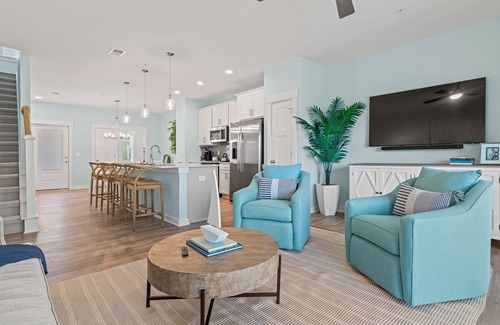 Bermuda Bay House | Go Fish 3 Bedroom at Cambridge Cove with Private Hot Tub!