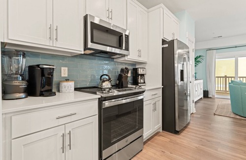 Bermuda Bay House | Go Fish 3 Bedroom at Cambridge Cove with Private Hot Tub!
