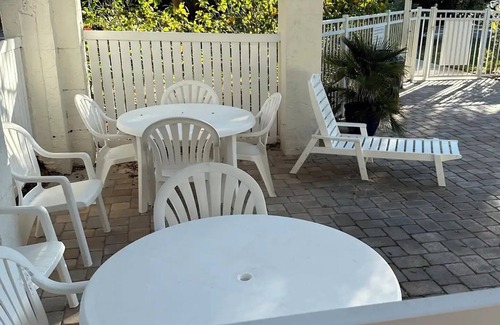 St. Augustine Beach House | Go for Gold at Captain’s Treasure!