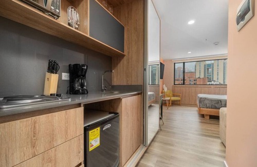 La Aguacatala Apartment | Go Living 1207 · Great Design Loft, City View & AC with coworking