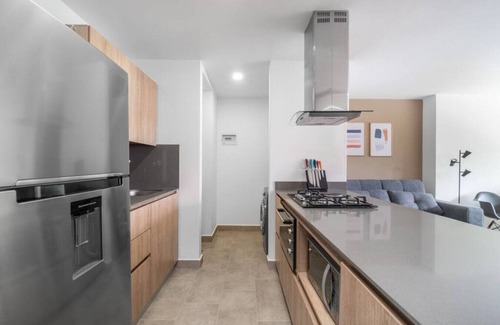 La Aguacatala Apartment | Go Living 203 · Cozy Apt near Milla de Oro with AC, GYM & Co-work